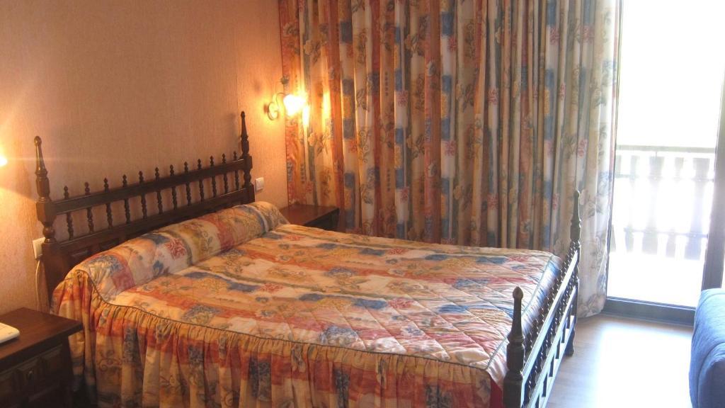 Hotel Les Barnieres Ґієстр Екстер'єр фото